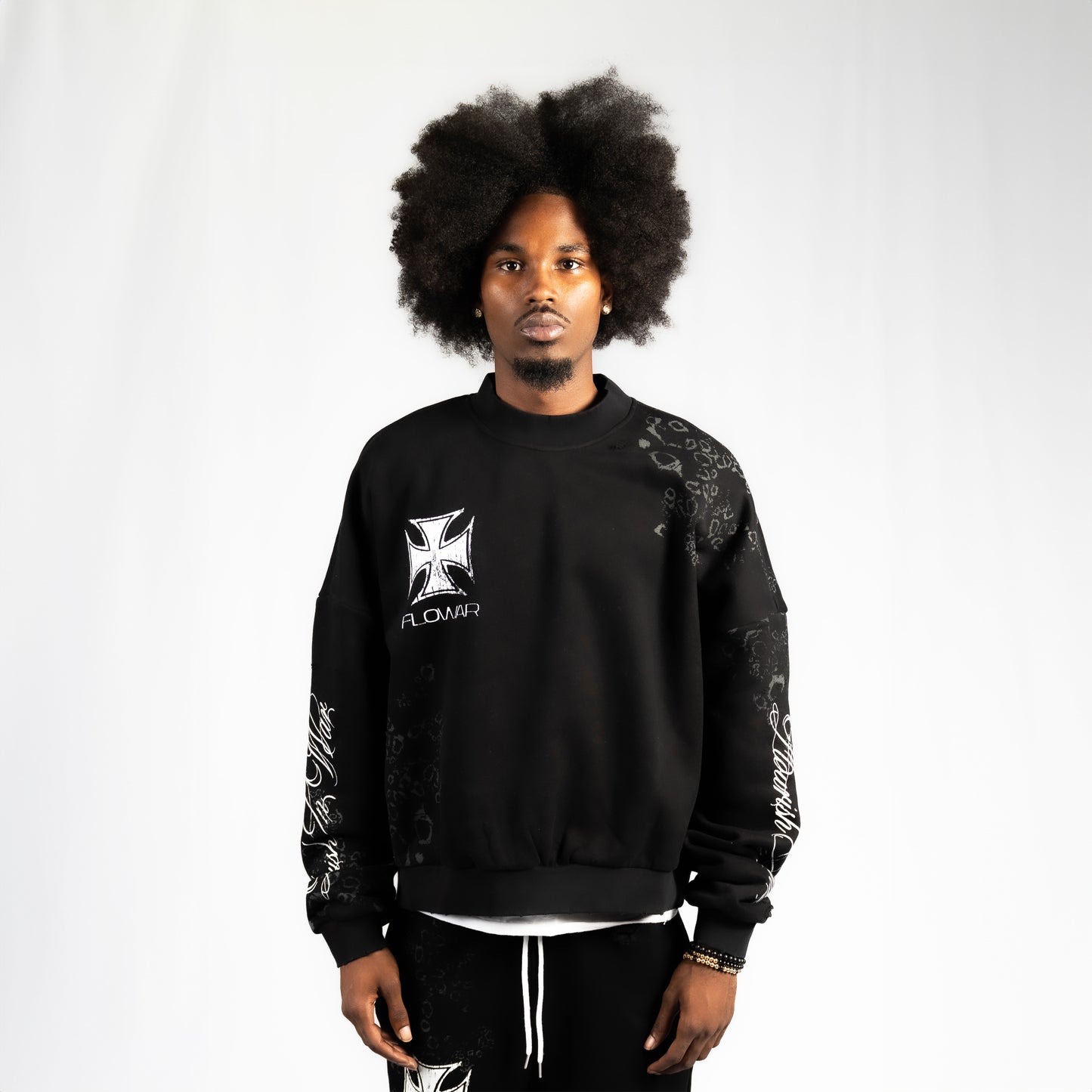BLACK LEOPARD CREWNECK