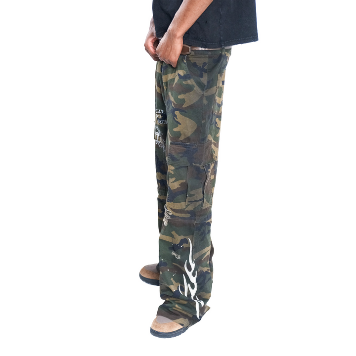 SLIT CAMO CARGOS