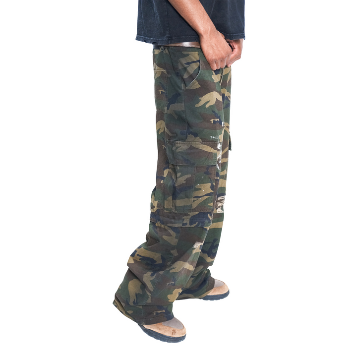 SLIT CAMO CARGOS