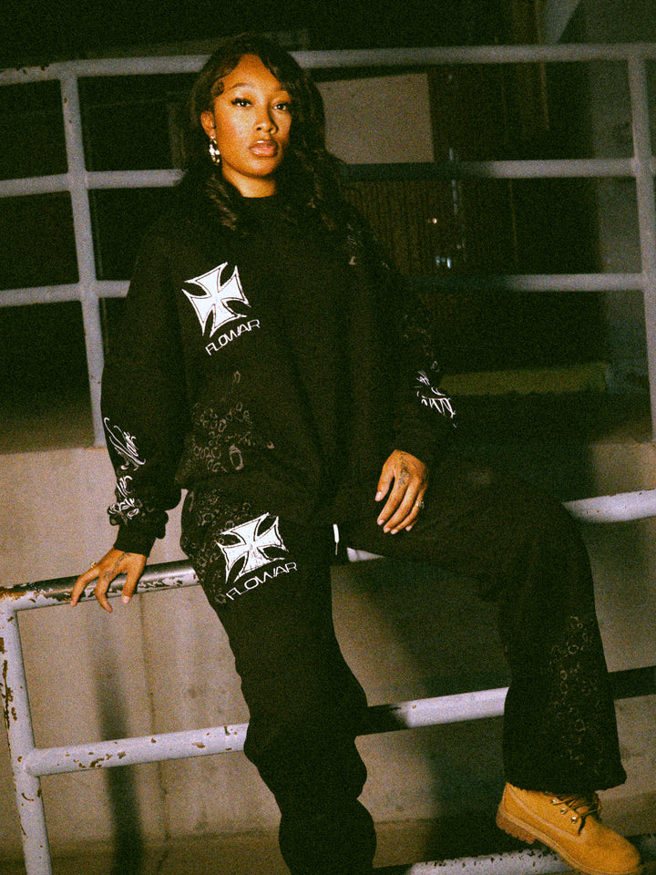 BLACK LEOPARD SWEATS