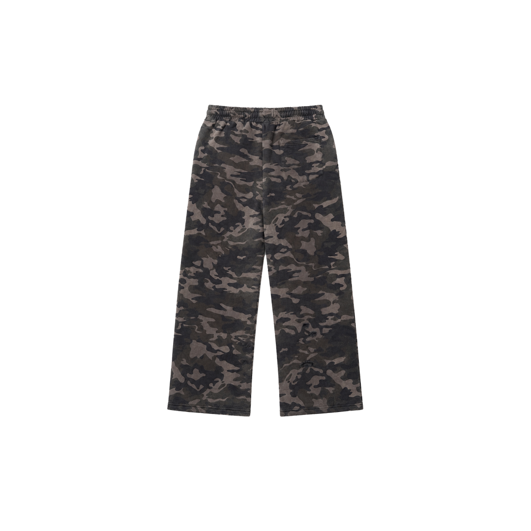 SCARCITY CAMO SWEATS