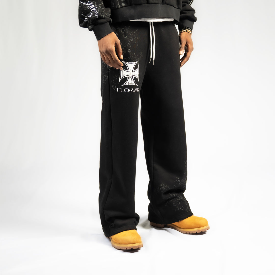BLACK LEOPARD SWEATS