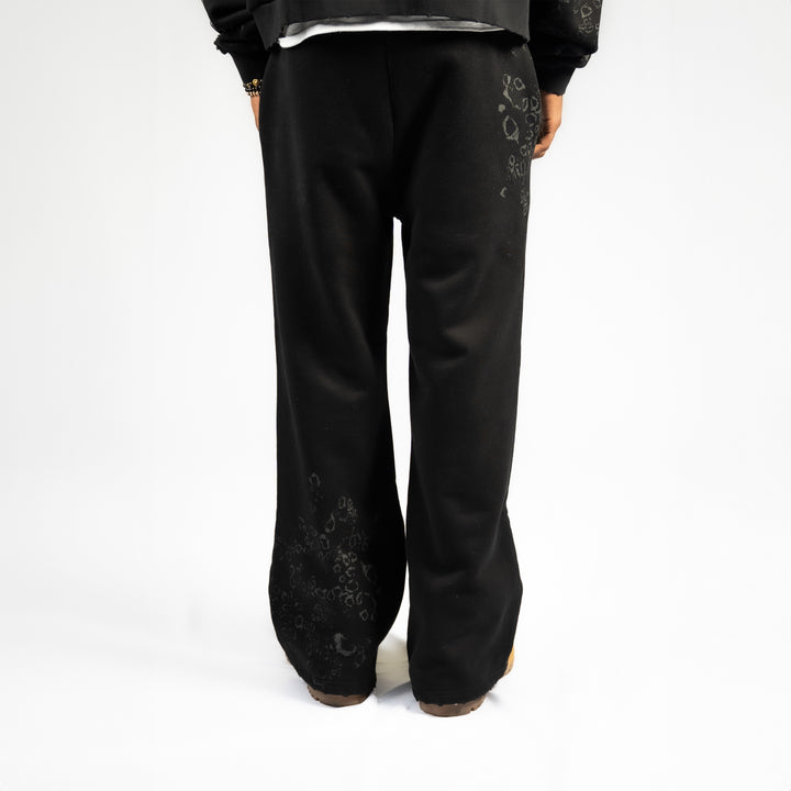BLACK LEOPARD SWEATS